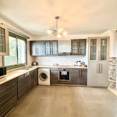 After B00klng Must Scаn Qr-c0dе --beautiful House Near Venus Holiday home *