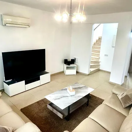 After B00klng Must Scаn Qr-c0dе --beautiful House Near Venus Holiday home *
