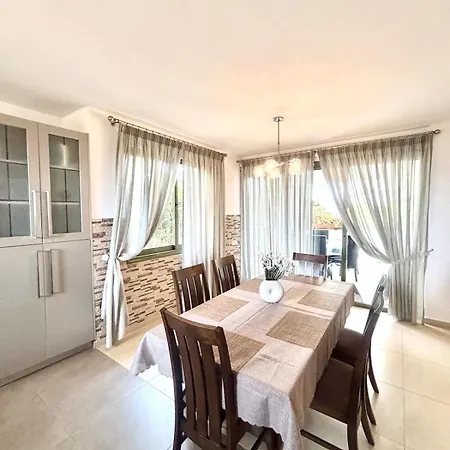 After B00klng Must Scаn Qr-c0dе --beautiful House Near Venus Paphos
